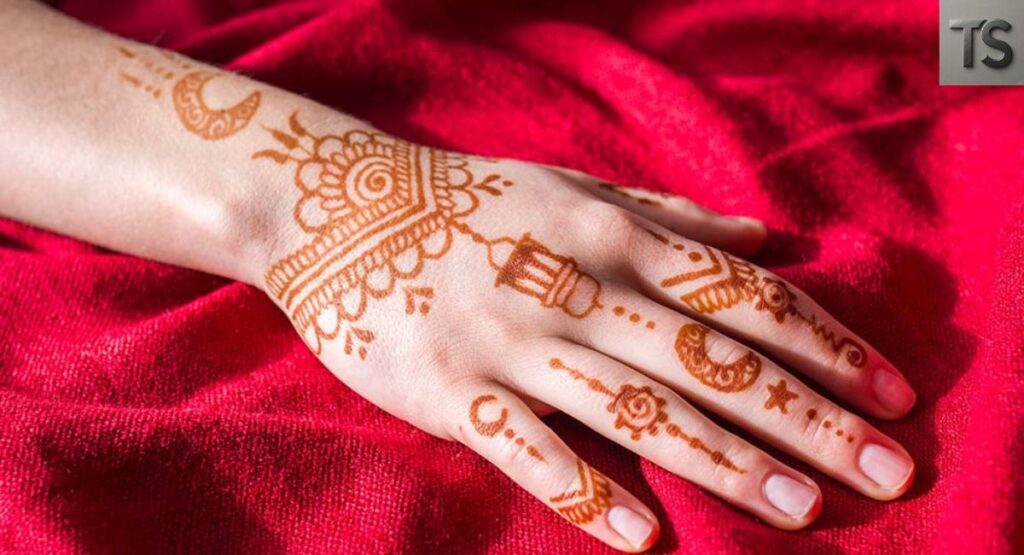 how long does henna last